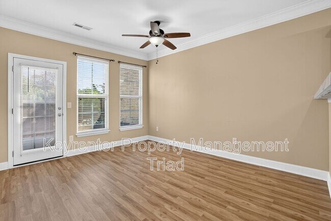 Building Photo - 3779 Shadow Ridge Dr