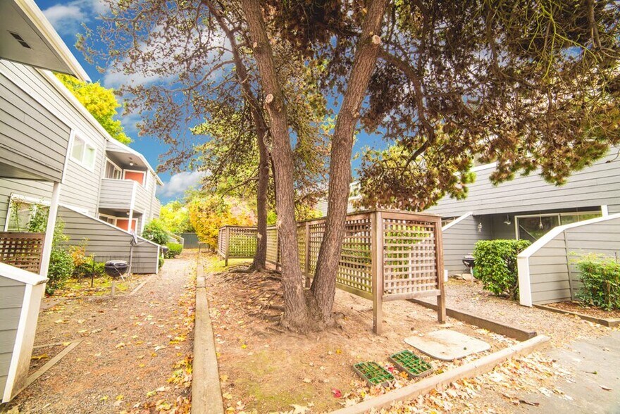 Interior Photo - Mapleview Apartments