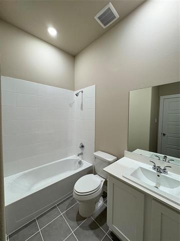 Building Photo - 411 Travine Dr