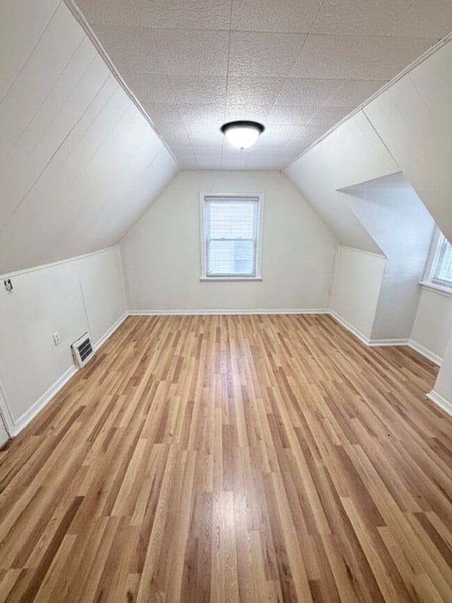 Building Photo - $1450 3 bedroom house in Bon Air