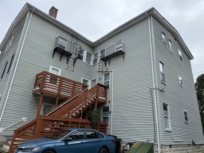 Building Photo - 125 High St