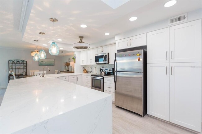 Building Photo - 5825 PUERTA DEL SOL Blvd