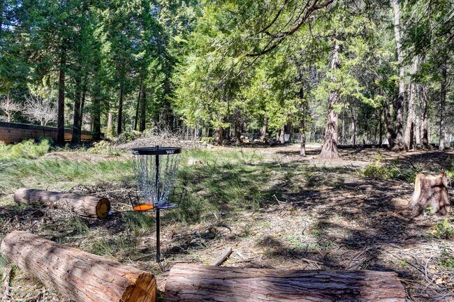 Building Photo - Adorable Home Available June 26th!