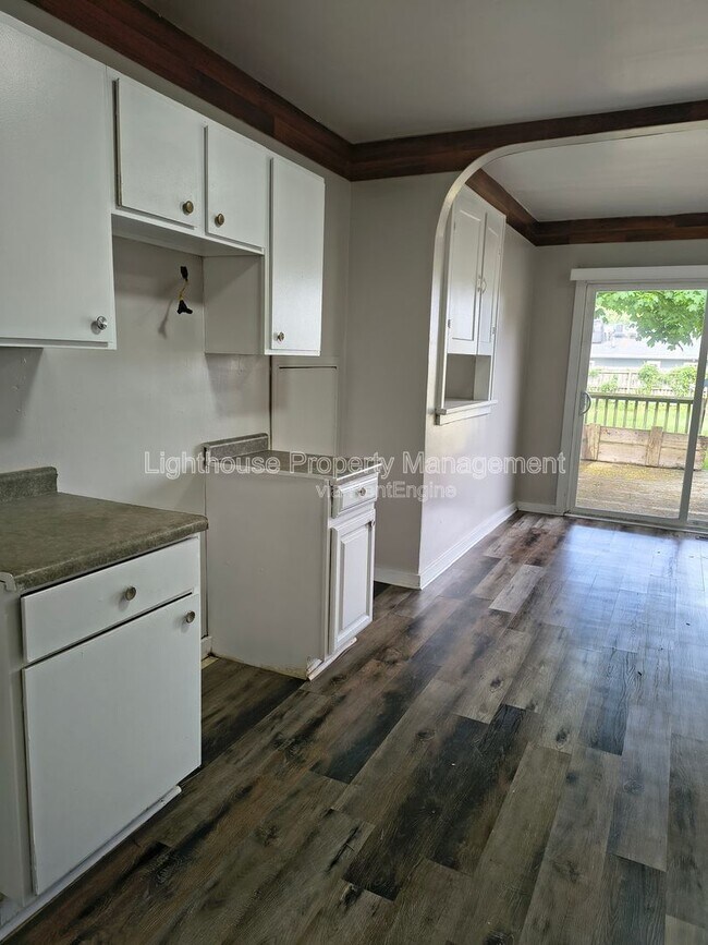 Building Photo - 3041 Lemuel St