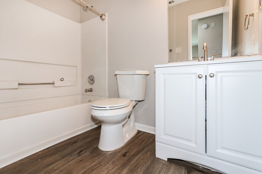 Building Photo - 5622 Coastal Way