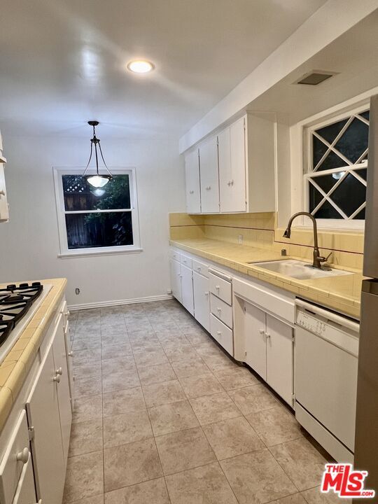 Building Photo - 15237 Del Gado Dr