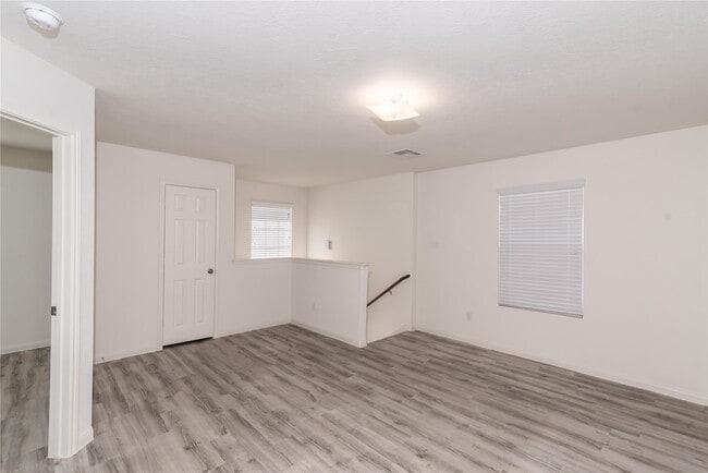 Building Photo - 5735 Post Oak Manor Dr