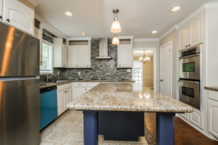 Building Photo - 5115 Shirlwood Dr