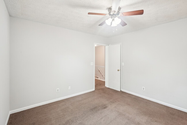 Building Photo - 1066 Rock Creek Ln