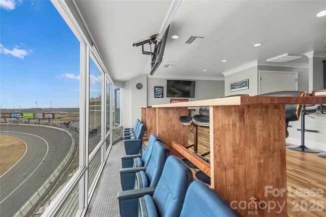 Building Photo - 4721 Morehead Rd