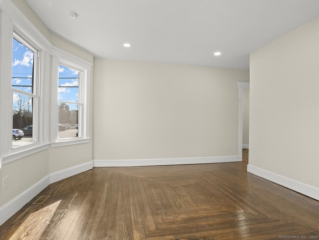 Building Photo - 99 Noble Ave