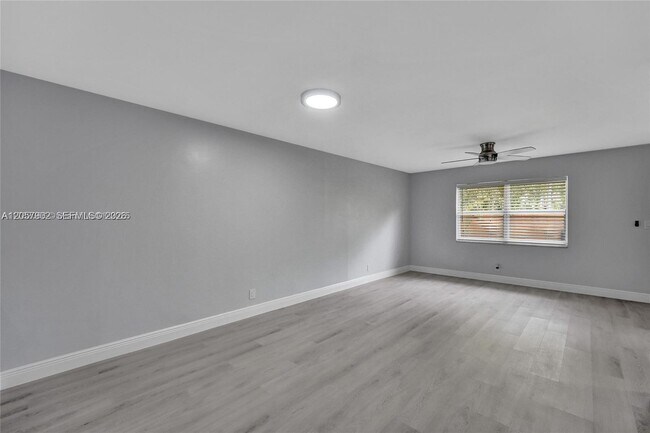 Building Photo - 5963 NW 25th Ct
