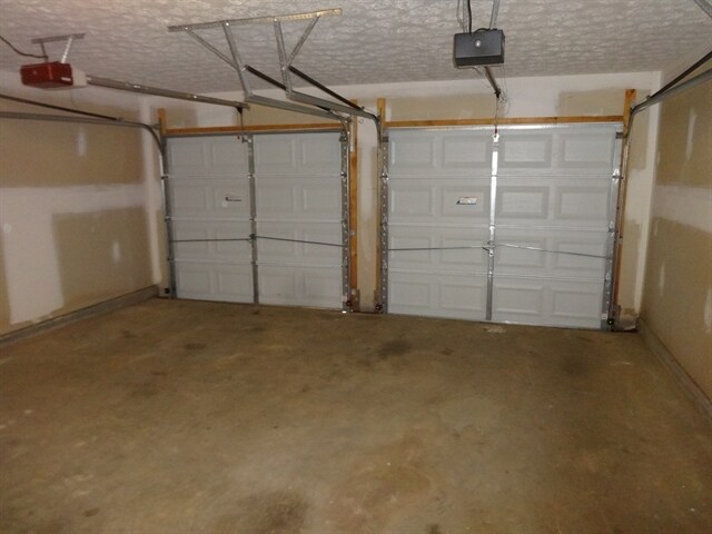Building Photo - 165 Ilex Dr