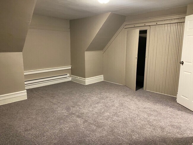 Building Photo - Gorgeous 1 and 2 bedroom apartments for rent in Pittsburgh