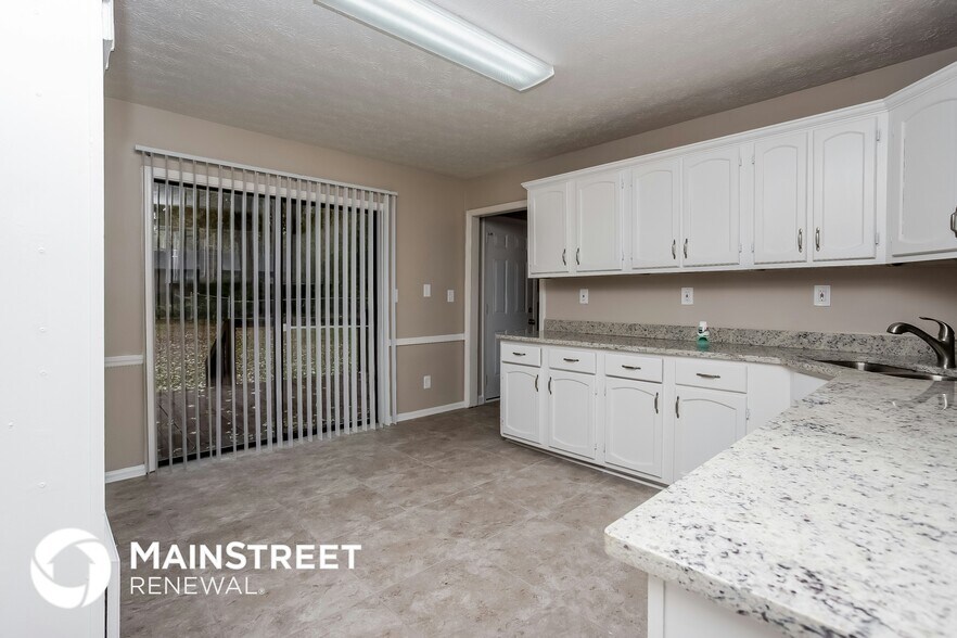Building Photo - 3851 Sundowner Ct SE