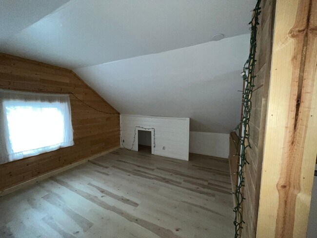 Building Photo - Charming 1 bed, 1 bath Home!