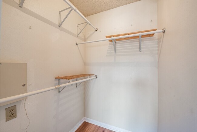 Building Photo - 2300 Old Spanish Trl