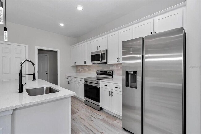 Building Photo - 3875 SW 169th Ln Rd