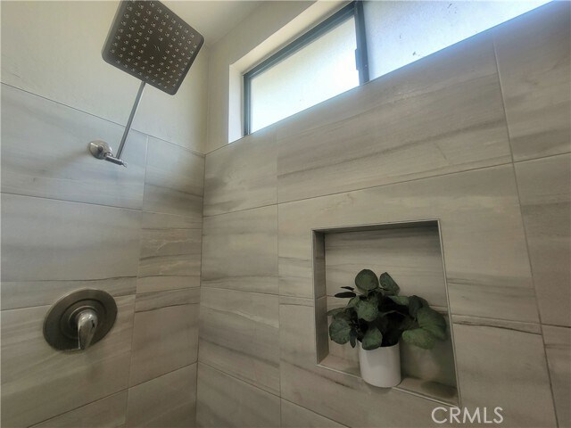 Building Photo - 28973 Willow Creek Ln