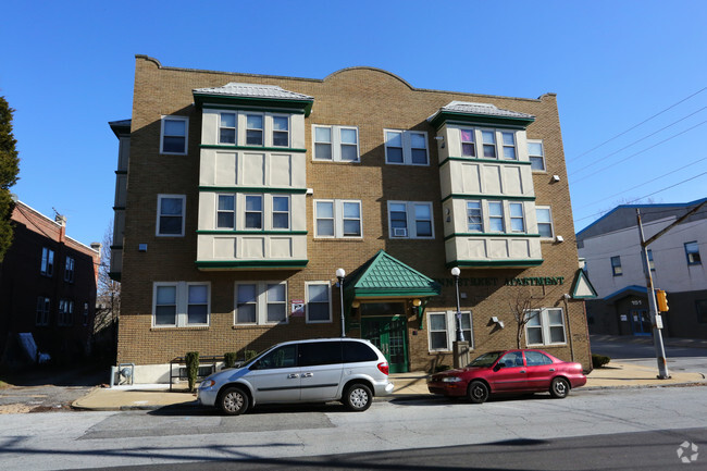 Building Photo - Penn Street Apartment