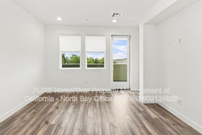Building Photo - 259 Gambrel Cir
