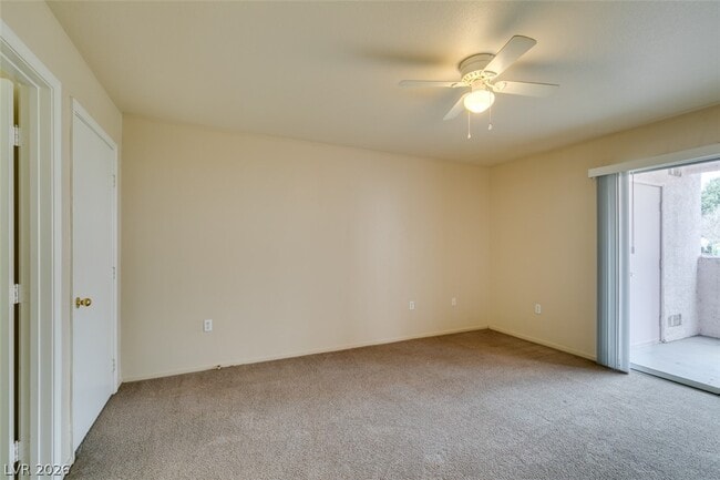 Building Photo - 4555 E Sahara Ave