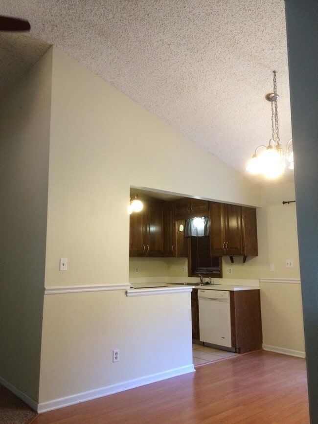Building Photo - Great home!  Great location!