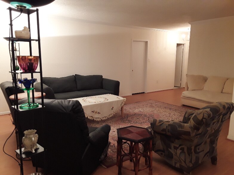 Building Photo - 3705 S George Mason Dr