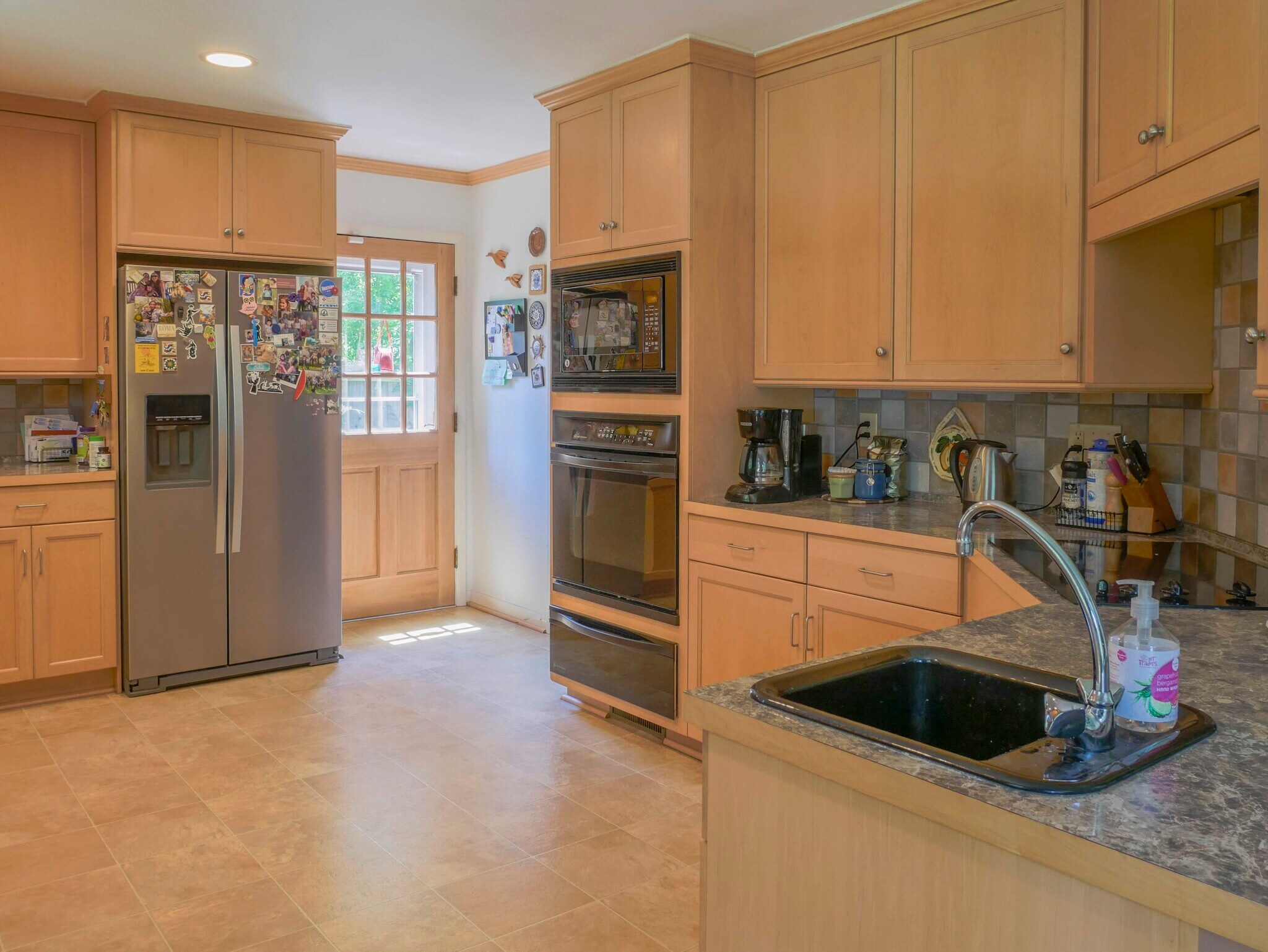 Building Photo - 703 Longview St