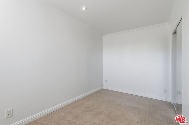 Building Photo - 4613 Reforma Rd