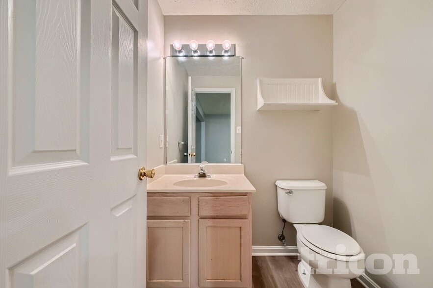 Building Photo - 23 Bensmill Ct