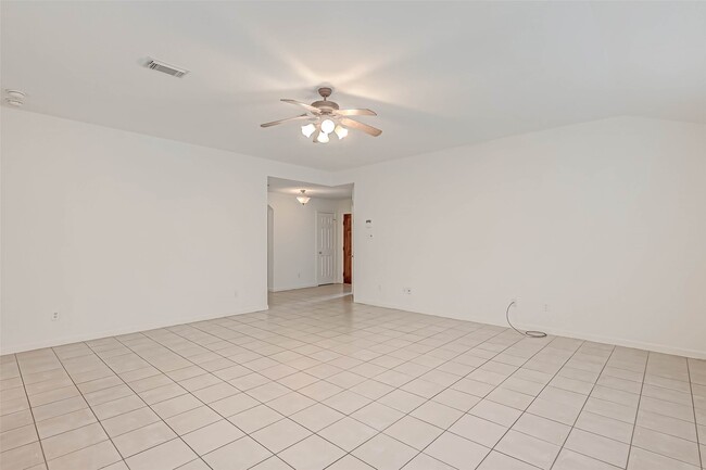 Building Photo - 5815 Plantation Crest Dr