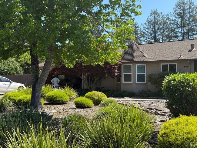 Building Photo - 976 Slate Dr