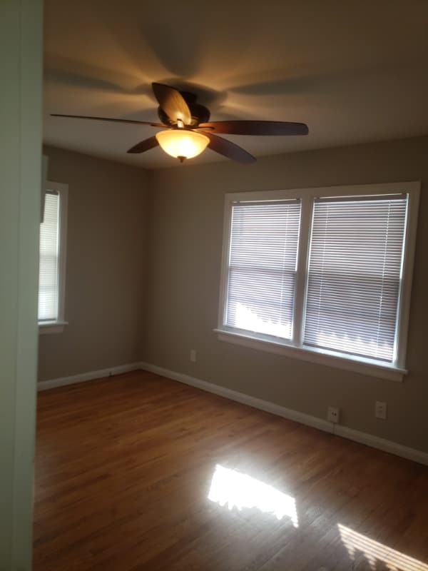 Building Photo - 2457 Shannon Ave