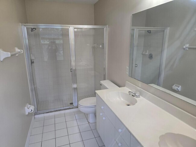 Building Photo - 2601 SE Creston Ln