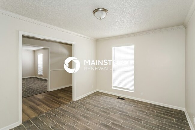 Building Photo - 3804 Hillshire Dr