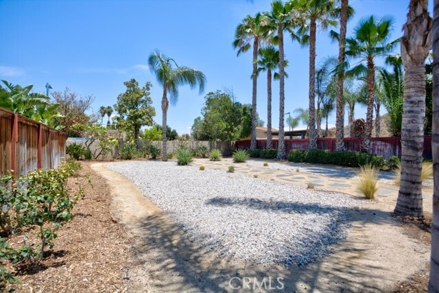 Building Photo - 14794 Goldenrain Dr
