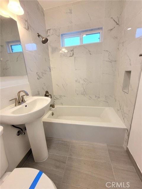 Building Photo - 1316 W Anaheim St