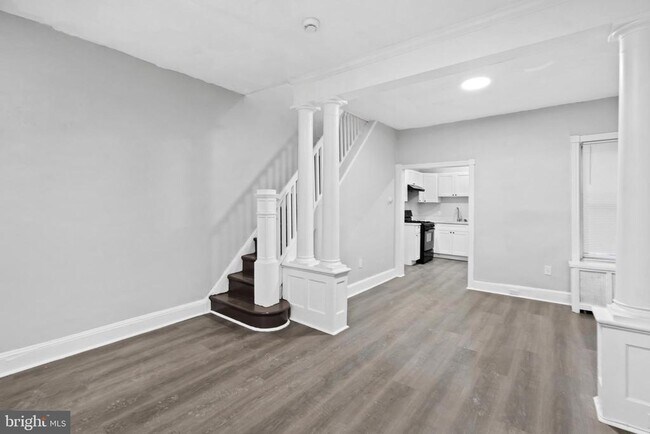 Building Photo - 3027 N Front St