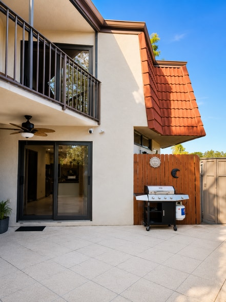 Building Photo - 3648 Victoria Dr