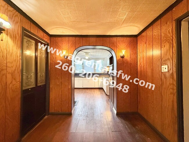 Building Photo - 2919 S Harrison St