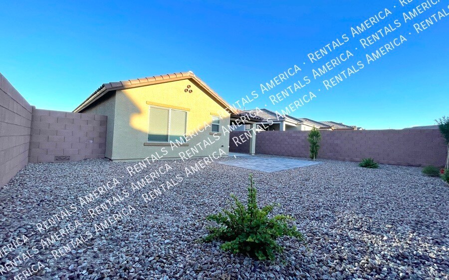 Building Photo - 7936 S Golden Bell Dr