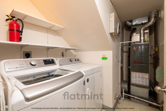 Building Photo - 1728 26th Ave S