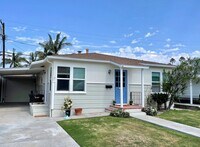 Building Photo - Cute, Cozy Cottage within Walking Distance of the Beach