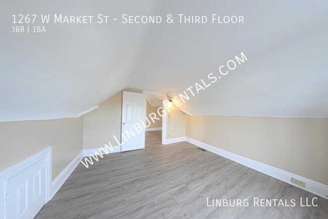 Building Photo - 1267 W Market St