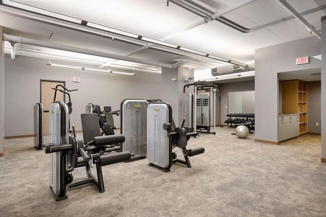 Building Photo - 201 S 11th St