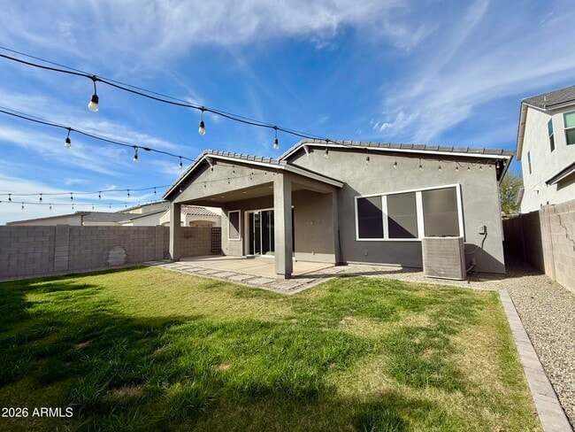 Building Photo - 10151 E Thunderbolt Ave