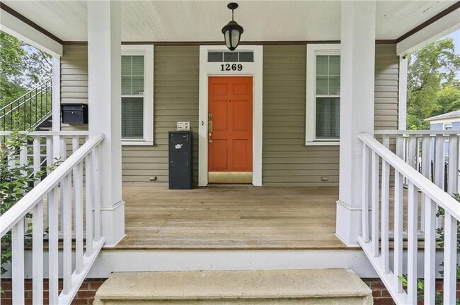 Building Photo - 1269 Monroe Dr NE
