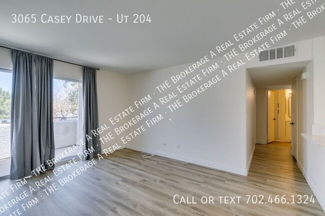 Building Photo - 3065 Casey Dr
