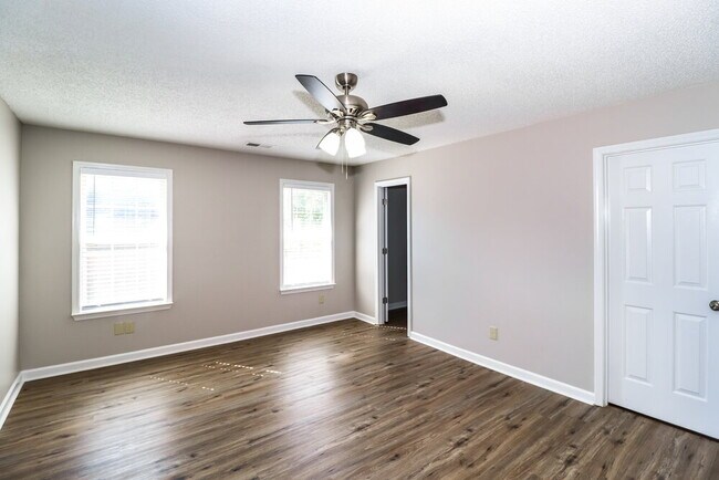 Building Photo - 631 Betty Boyd Ln